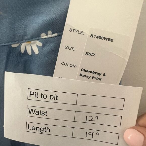 Unique Vintage Chambray Daisy Print Briella Flare Skirt - Picture 9 of 9